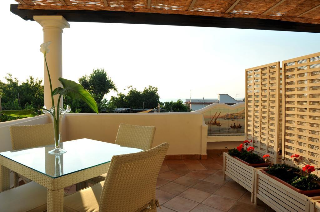 Hotel Il Leone Di Mare Procida Camera foto