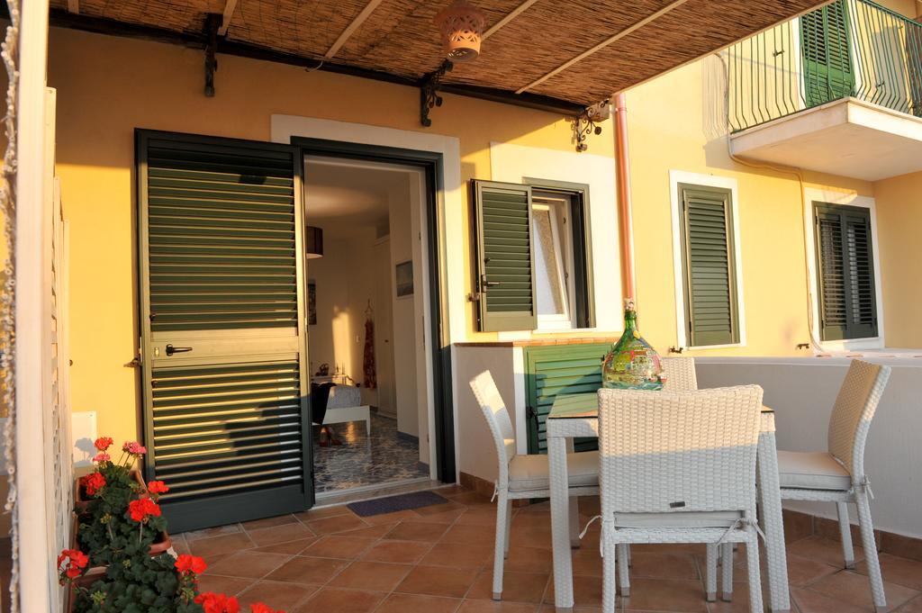 Hotel Il Leone Di Mare Procida Camera foto