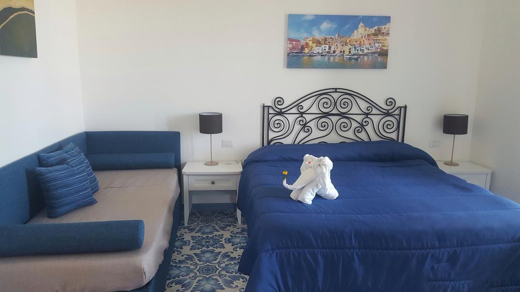 Hotel Il Leone Di Mare Procida Esterno foto